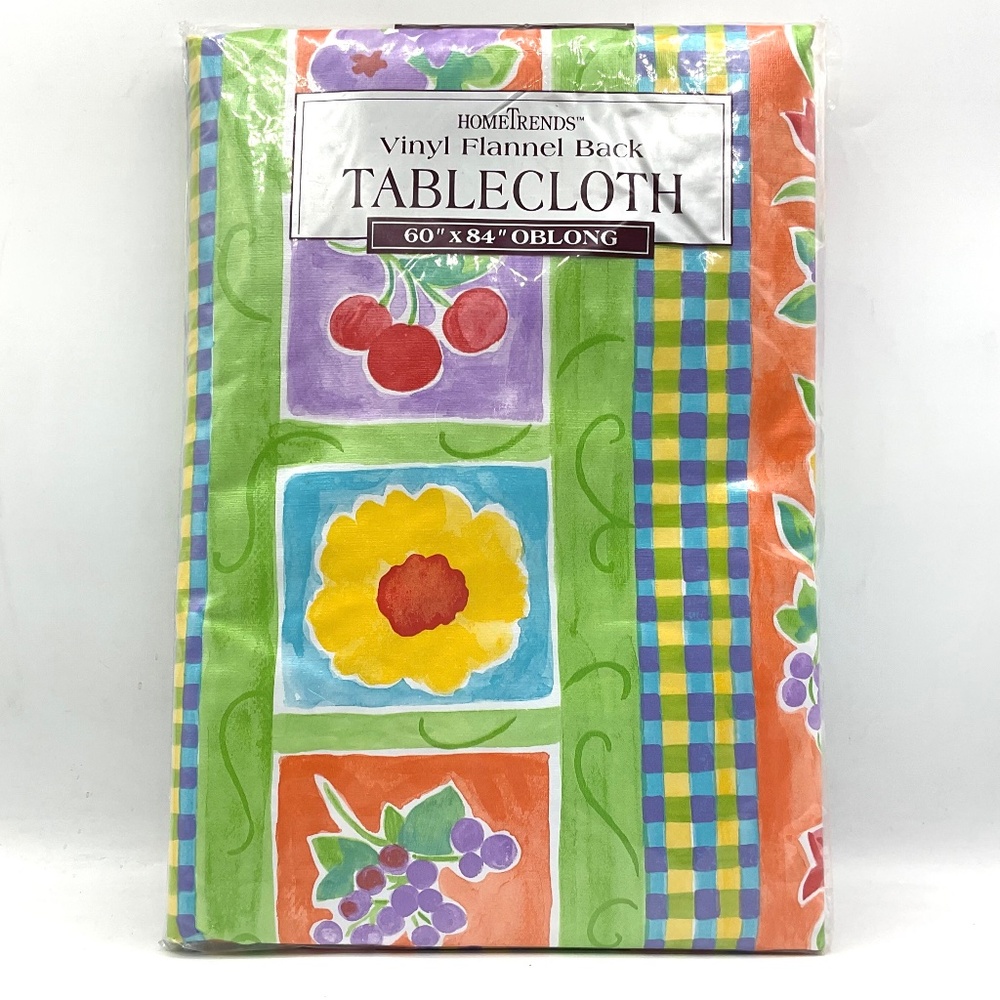 HomeTrends Vinyl Flannel Back Tablecloth 60X84" NEW